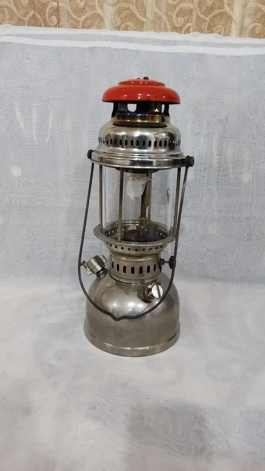 چراغ زنبوری تیریک|کلکسیون اشیاء عتیقه|بابلسر, |دیوار