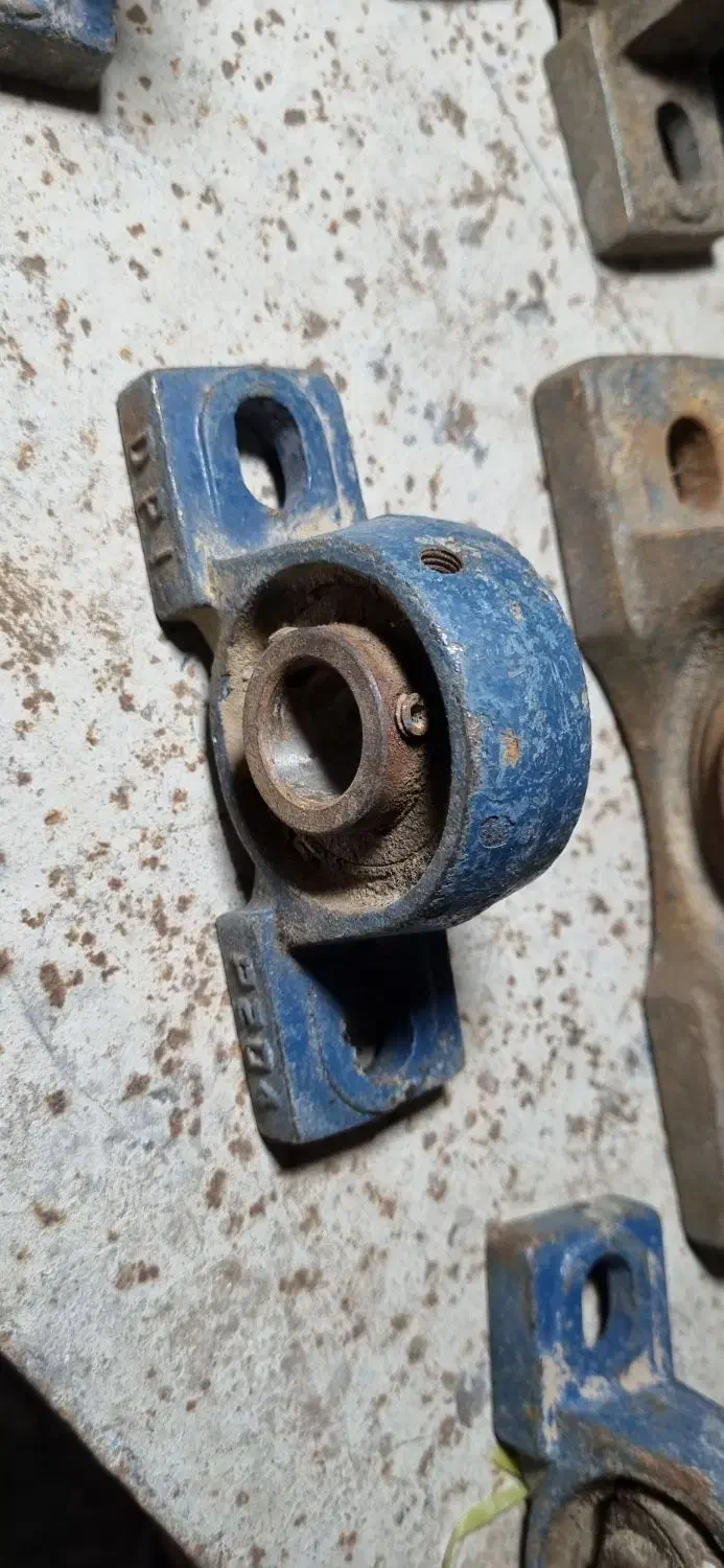 انواع یاتاقان با بلبرینگ کاملا نو مناسب|ابزارآلات|مشهد, بهار|دیوار