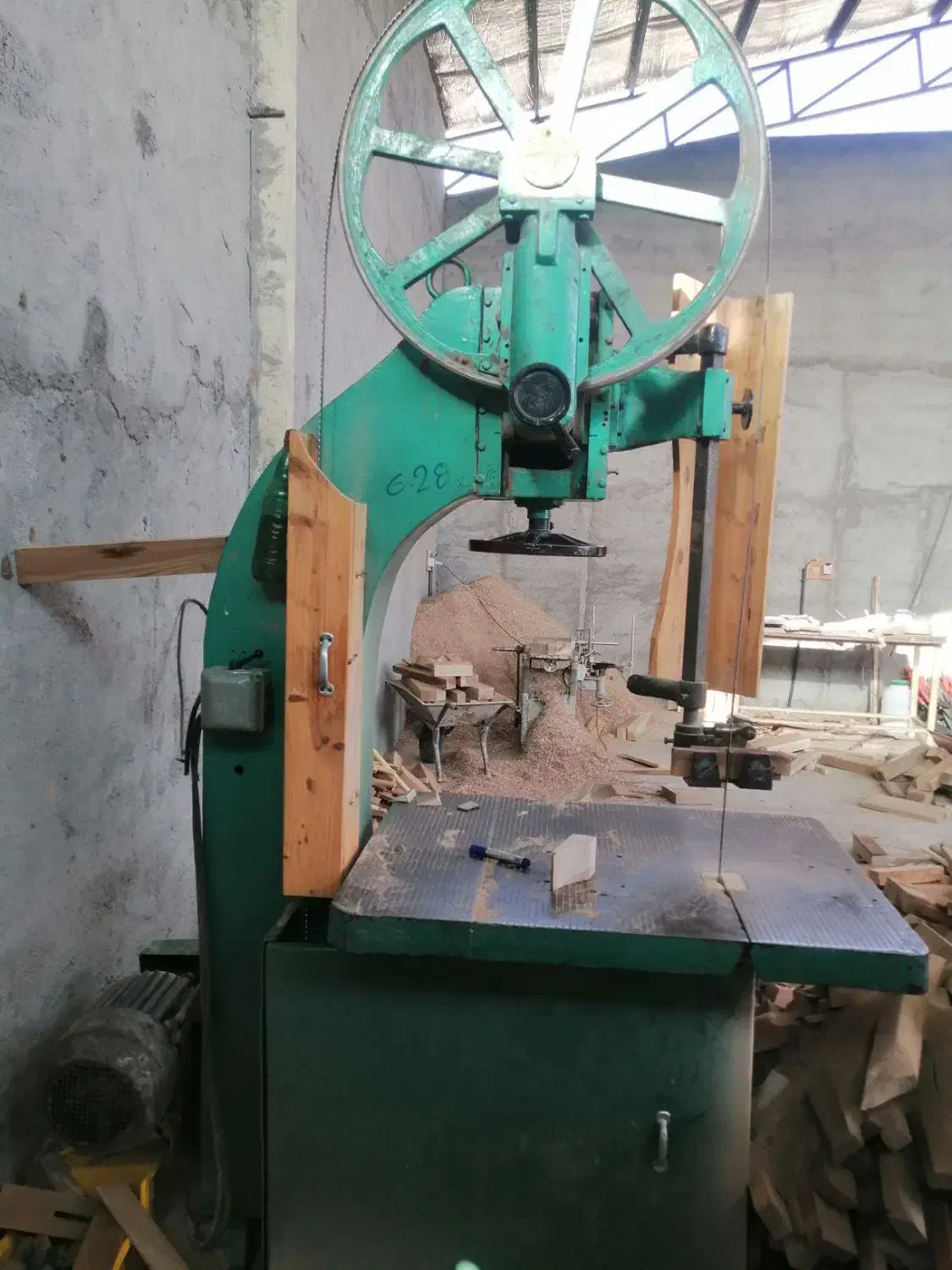 استخدام در گارگاه چوبری رنده کار و اره کار|استخدام صنعتی، فنی، مهندسی|خمینی‌شهر, |دیوار