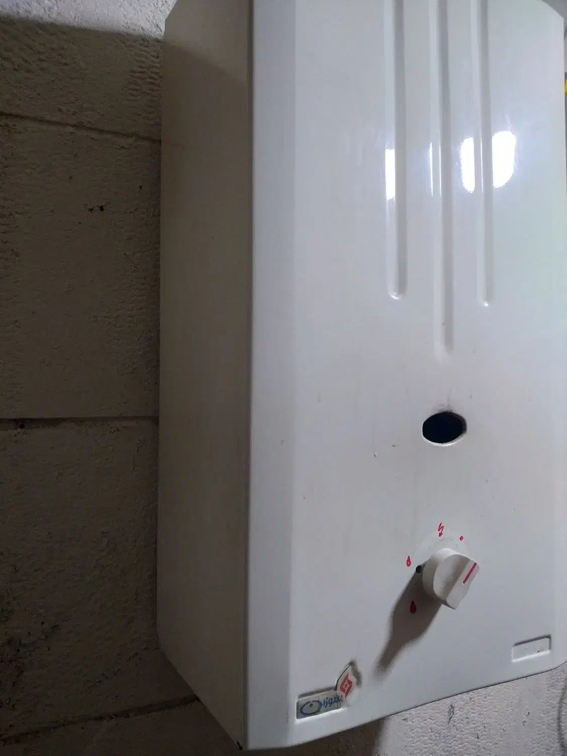 آبگرمکن گازی دیواری سوزان|آبگرمکن، پکیج، شوفاژ|فردیس, شهرک ناز|دیوار