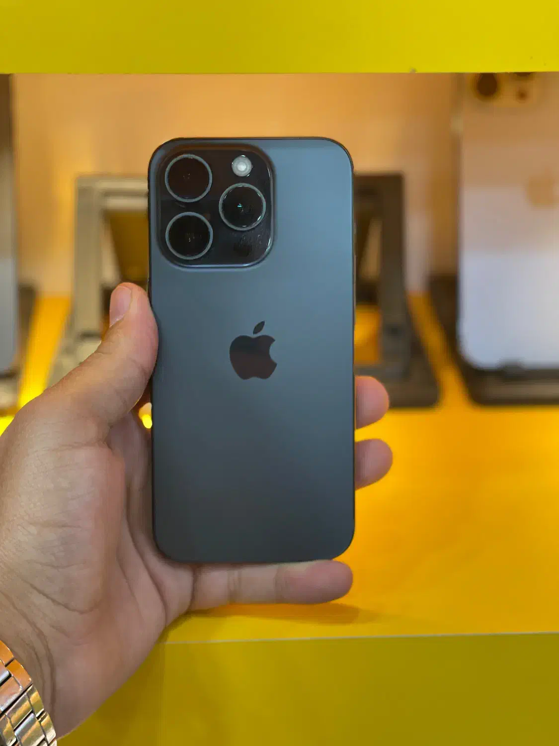 آیفون ۱۵پرو|موبایل|شیراز, ملاصدرا|دیوار