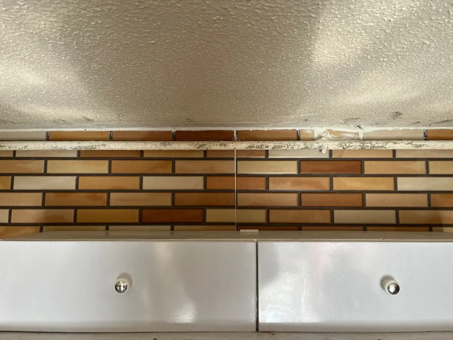 کشو دیواری|کتابخانه، شلف، قفسه‌های دیواری|رضوانشهر, |دیوار