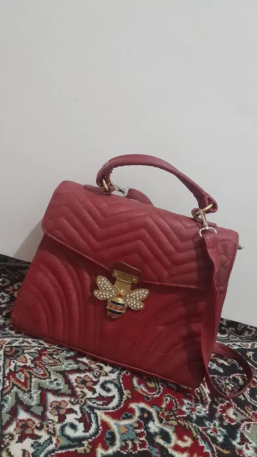 تعدادی وسایل،تلوزیون|تلویزیون و پروژکتور|خوی, |دیوار