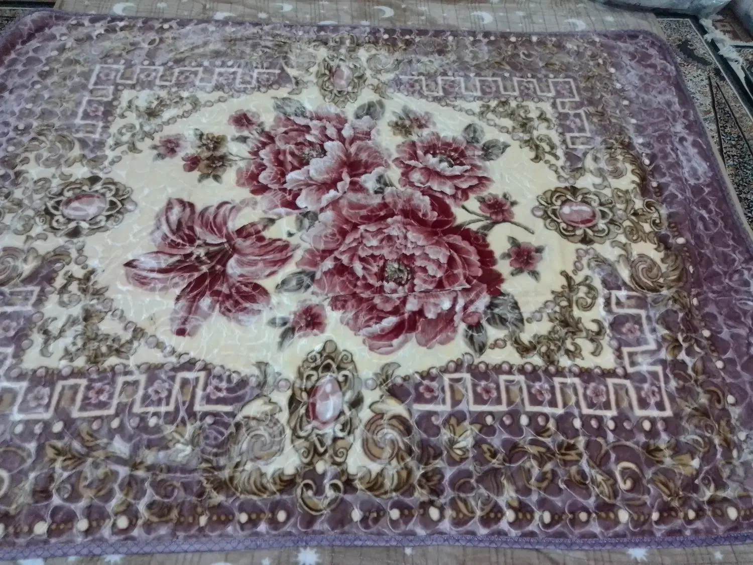 پتو نو|رختخواب، بالش، پتو|قم, هفت تیر|دیوار