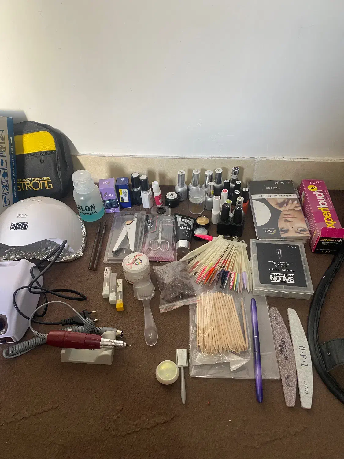 وسایل ناخنکاری|آرایشگاه و سالنهای زیبایی|اردبیل, |دیوار