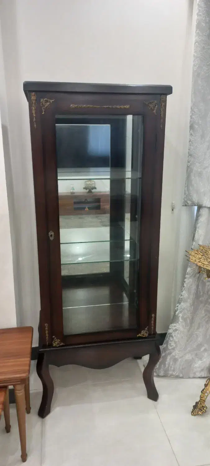 ویترین (بوفه)|بوفه، ویترین، کنسول|رشت, سیا اسطلخ|دیوار