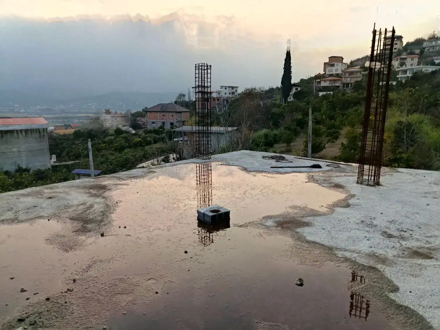 ویلا نیمه‌کاره با چشم‌انداز بی نظیر، فروش فوری|فروش خانه و ویلا|شیرگاه, |دیوار