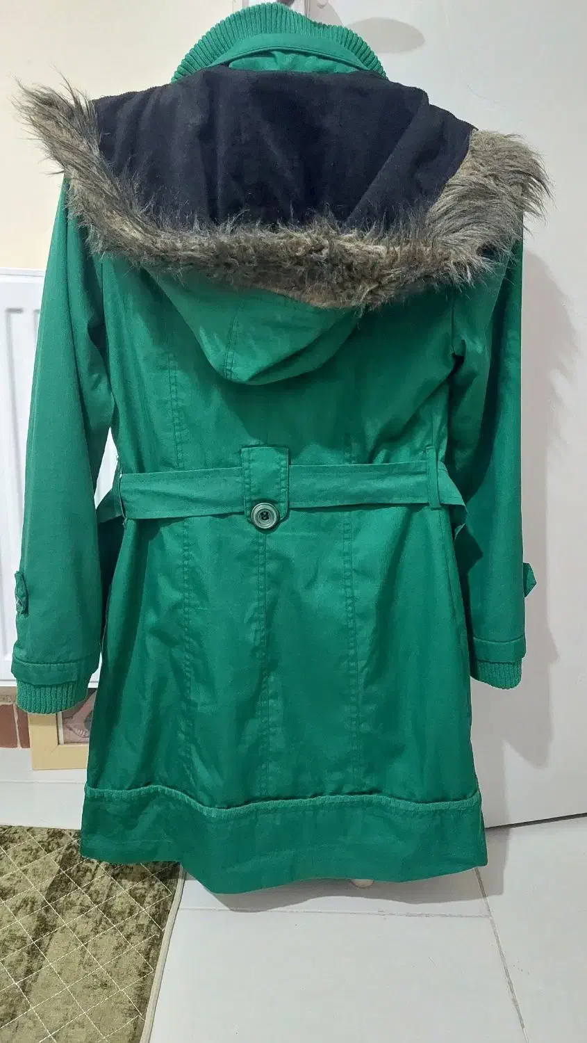 تعدای پالتو مانتو لباس|لباس|پرند, فاز ۶|دیوار