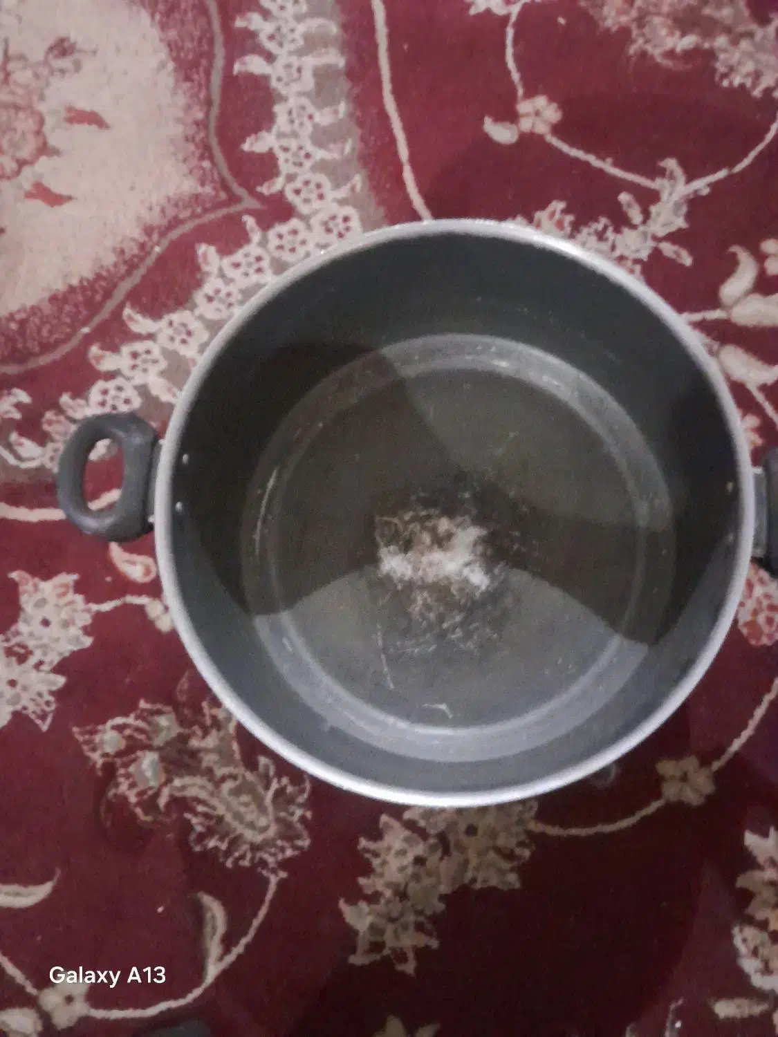 قابلمه روحی|ظروف پختوپز|آفتاب, |دیوار