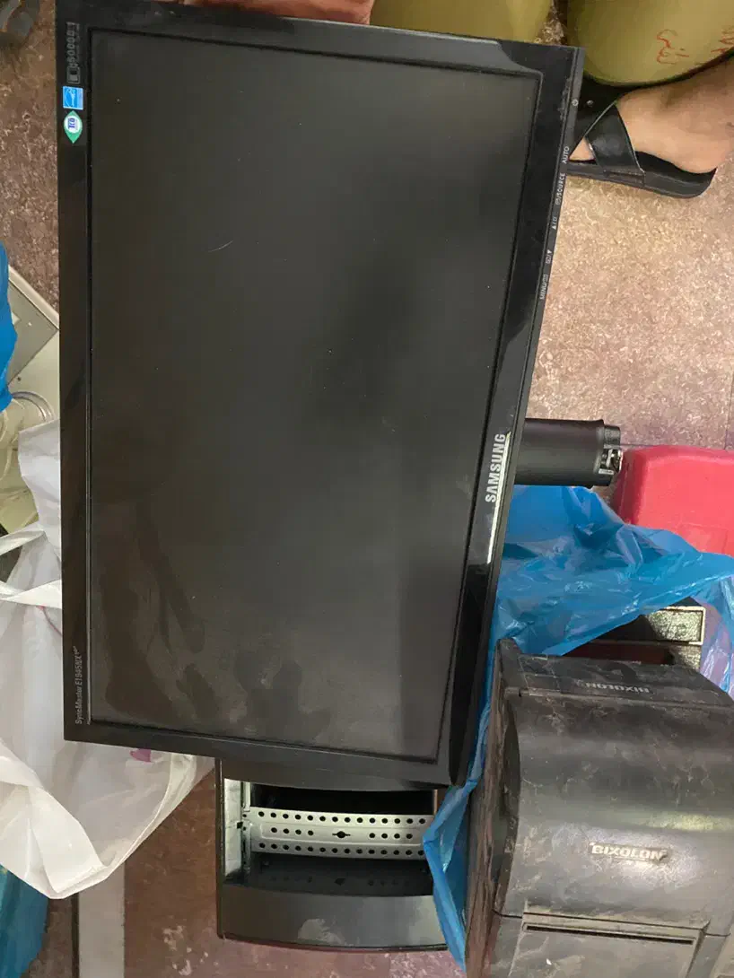 مانیتور سامسونگ|قطعات و لوازم جانبی رایانه|تهران, حشمتیه|دیوار