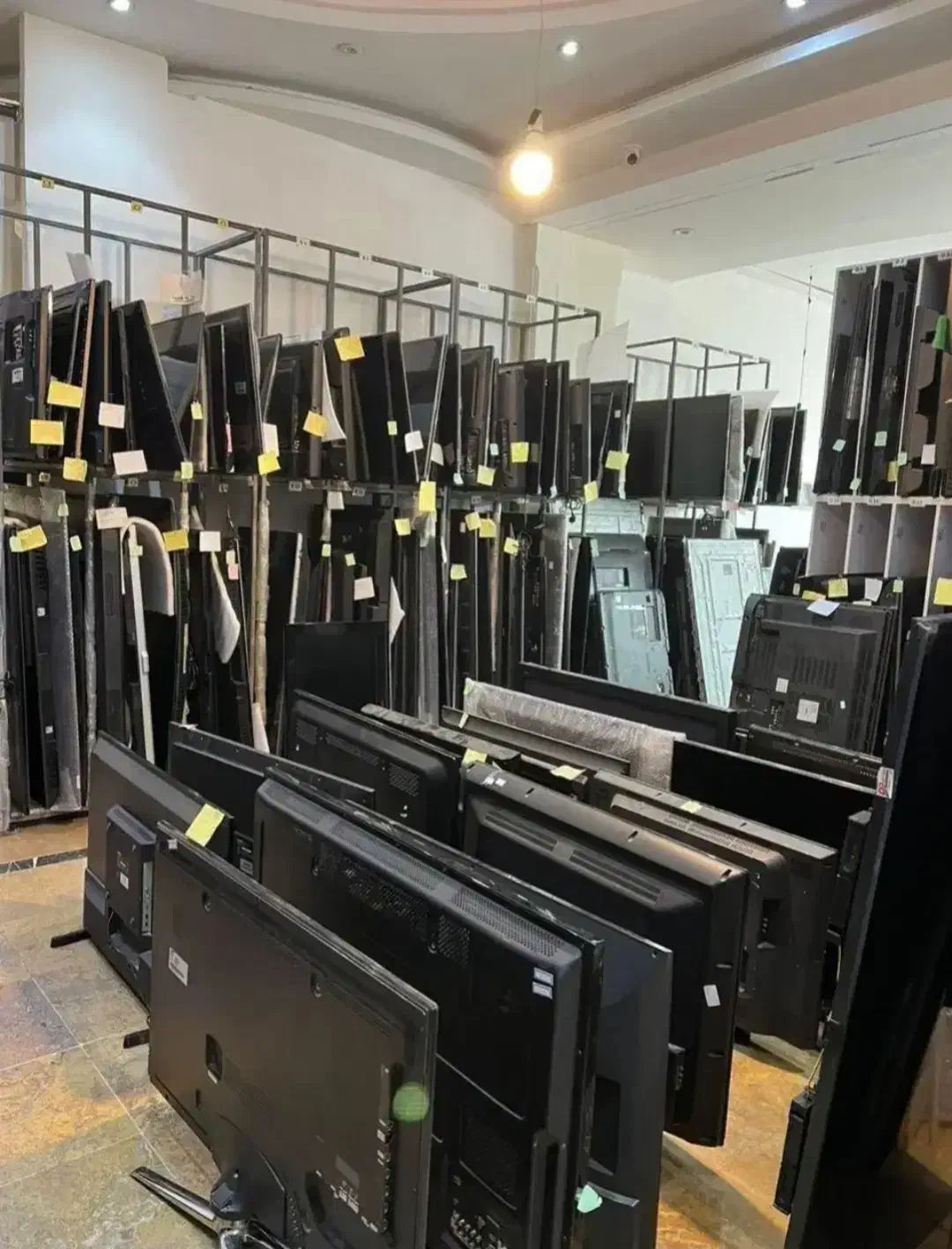 تعمیر تلویزیون در محل با ضمانت|خدمات پیشه و مهارت|لاهیجان, کوی خزر|دیوار