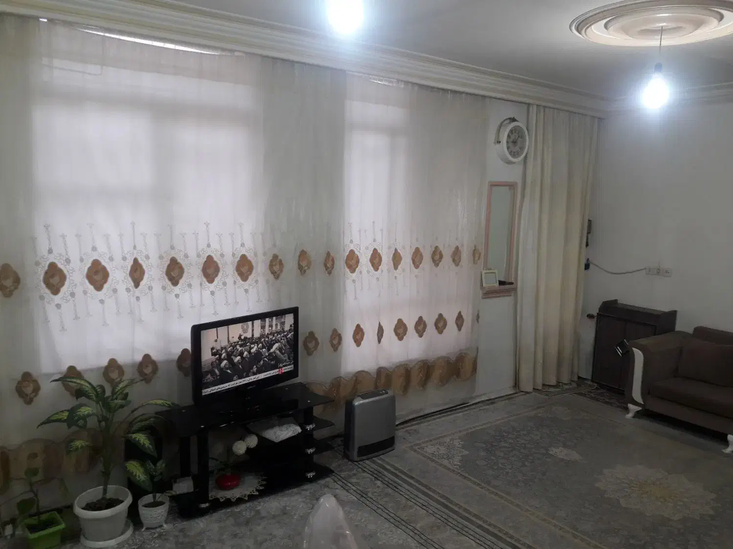 خانه ویلایی دربست طالقانی هشت|فروش خانه و ویلا|چناران, |دیوار