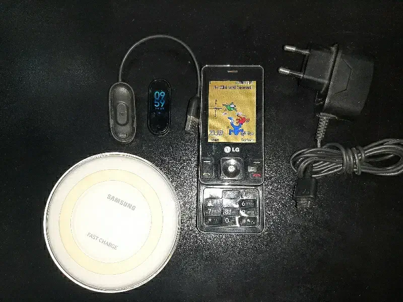 انواع قطعات اصلی برد السیدی قاب باطری شارژر هندسفر|لوازم جانبی موبایل و تبلت|پارسآباد, |دیوار