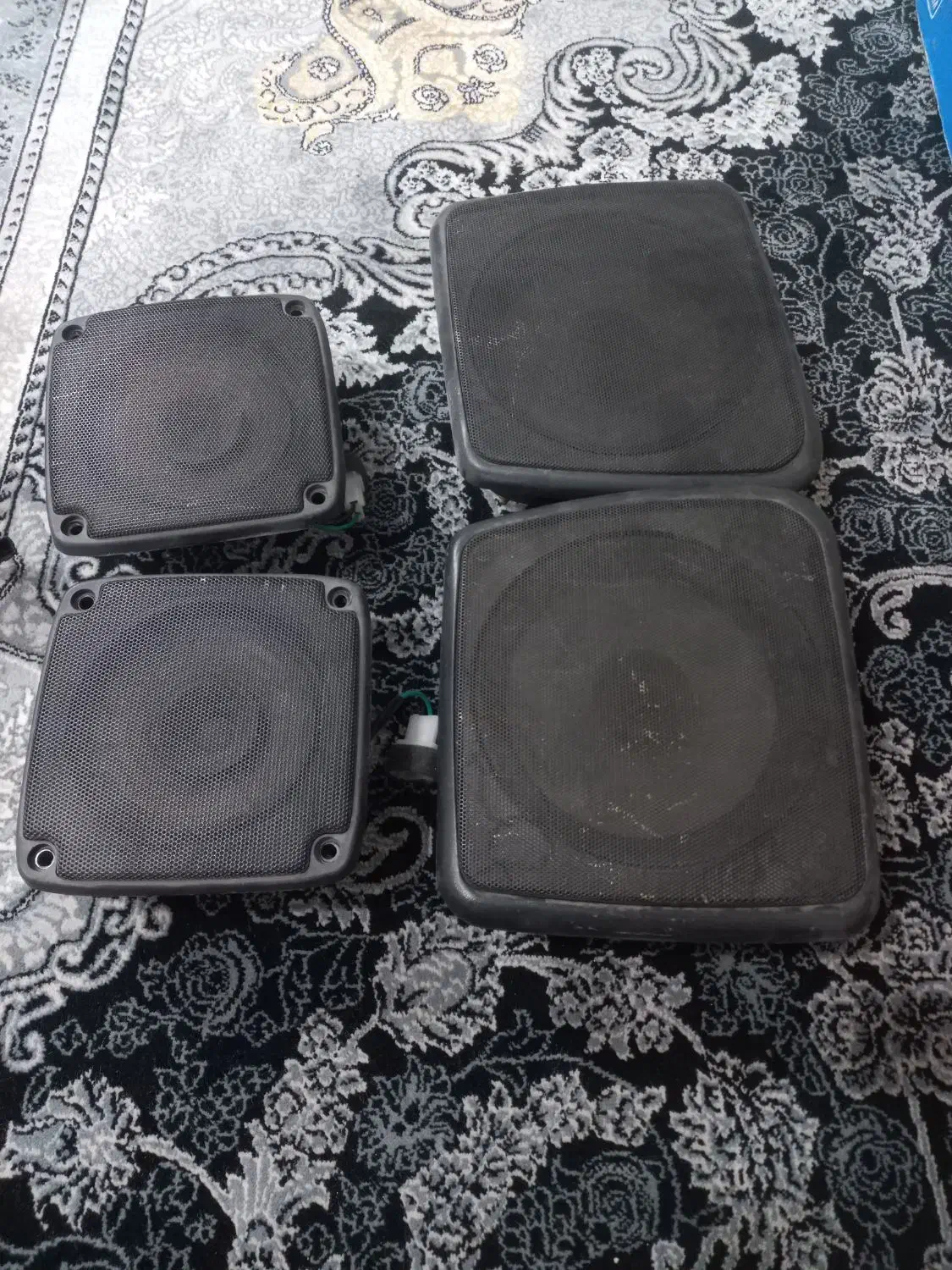 باند .فابریکی|سیستم صوتی خانگی|رباط‌کریم, رباط‌کریم|دیوار