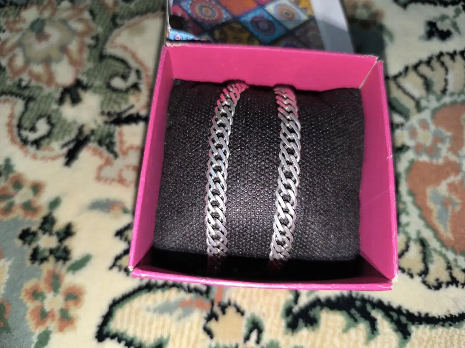 زنجیر نقره|جواهرات|خمین, |دیوار