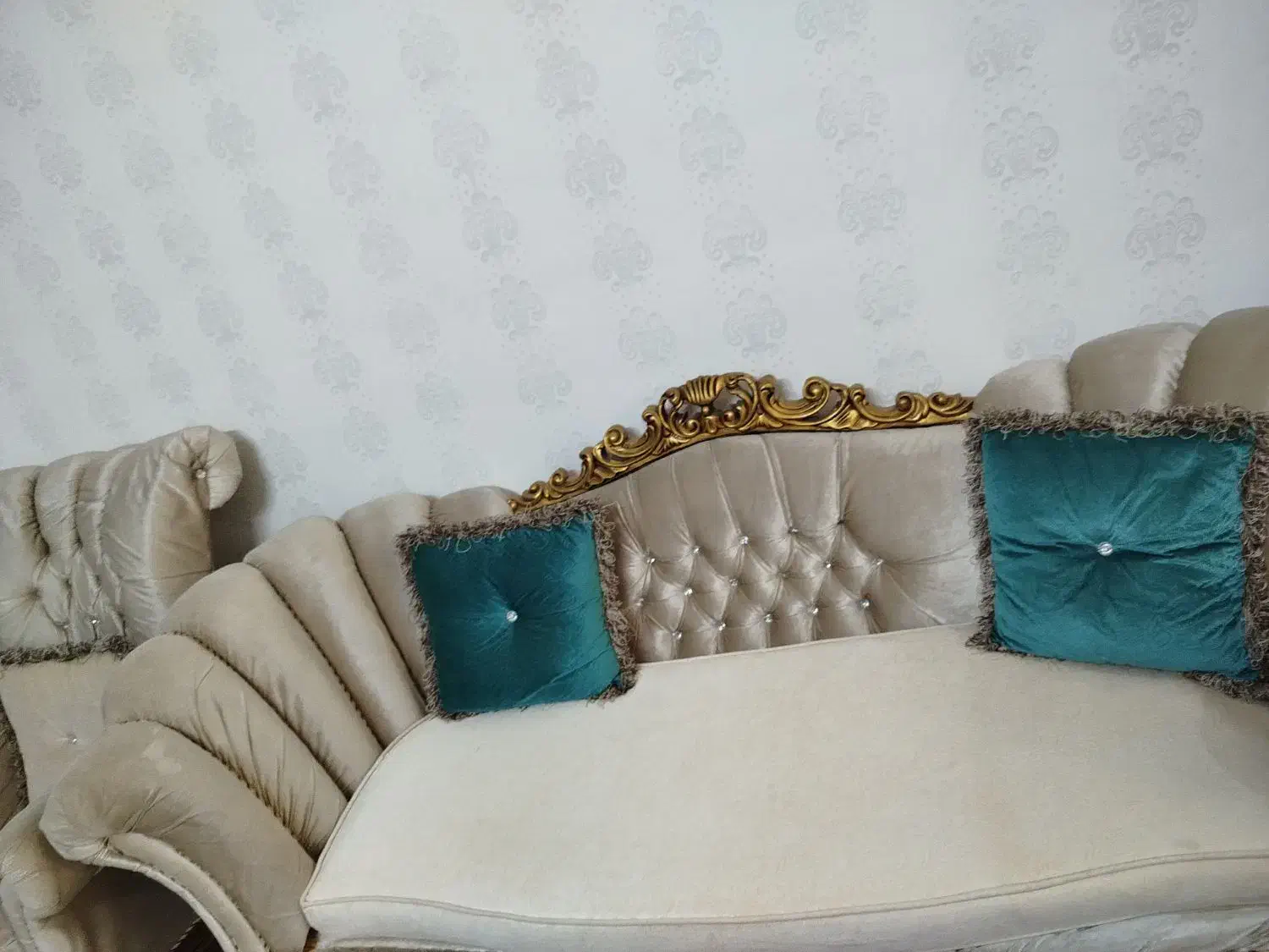 مبل شیری رنگ|مبلمان خانگی و میز عسلی|رباطکریم, شترخوار|دیوار