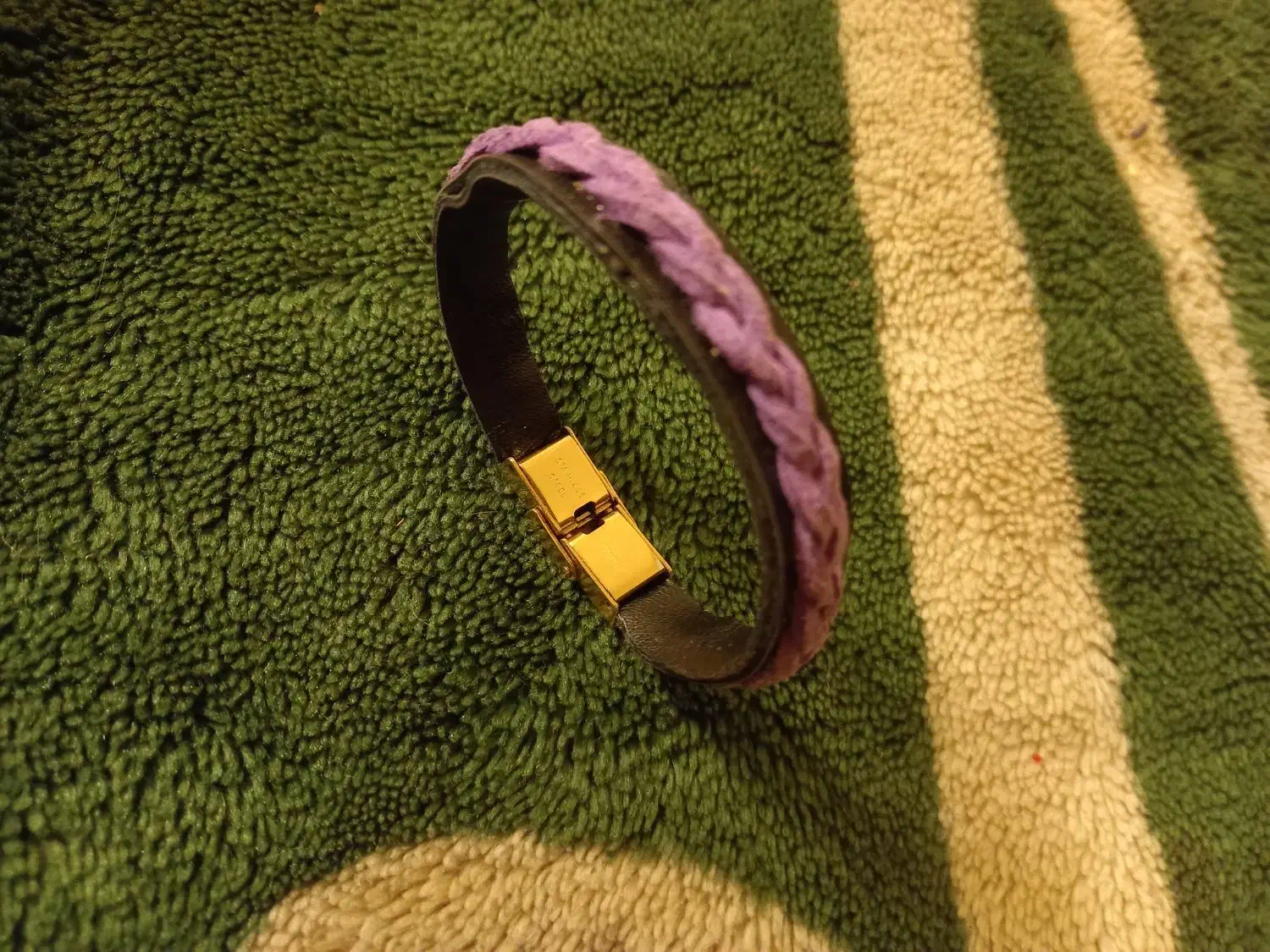 چرم|کیف، کفش، کمربند|آبسرد, |دیوار