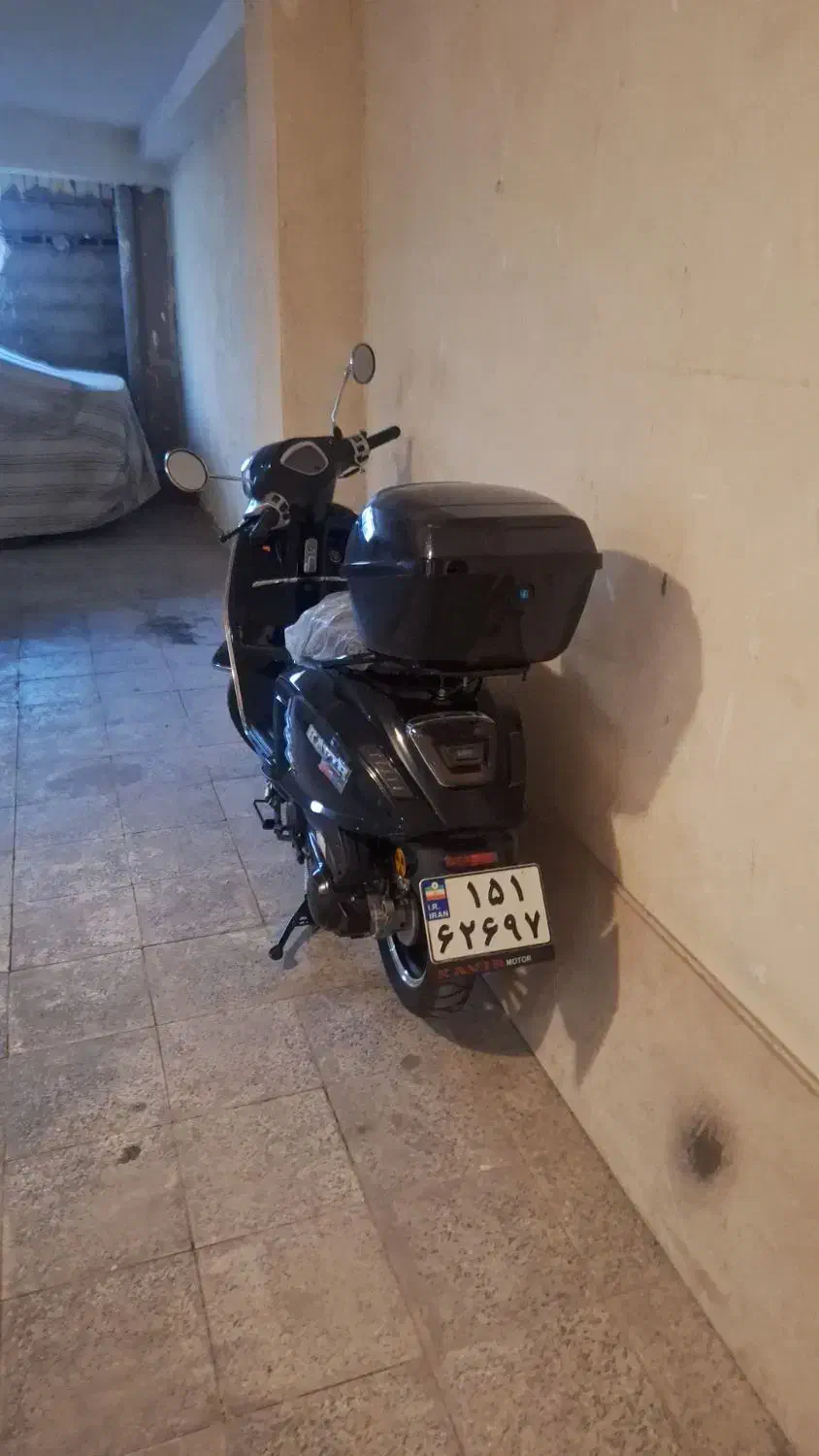 کویرs5 150|موتورسیکلت|پرند, فاز ۶|دیوار