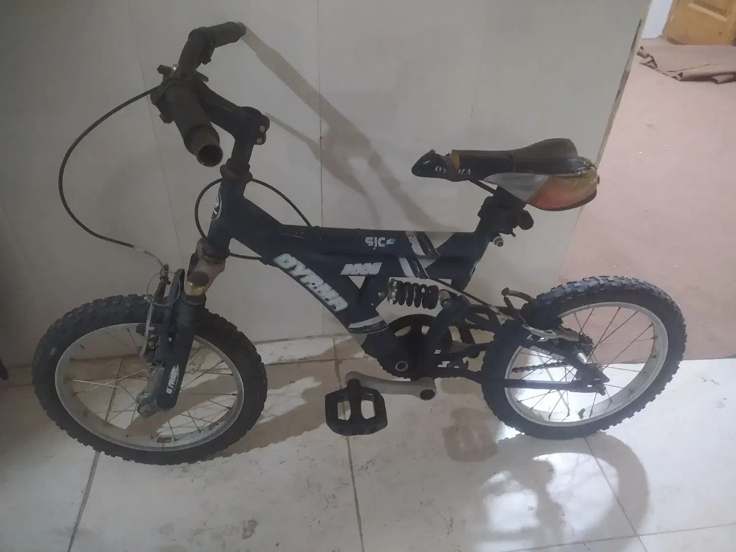 دوچرخه 16|دوچرخه، اسکیت، اسکوتر|قدس, شهر‌قدس|دیوار