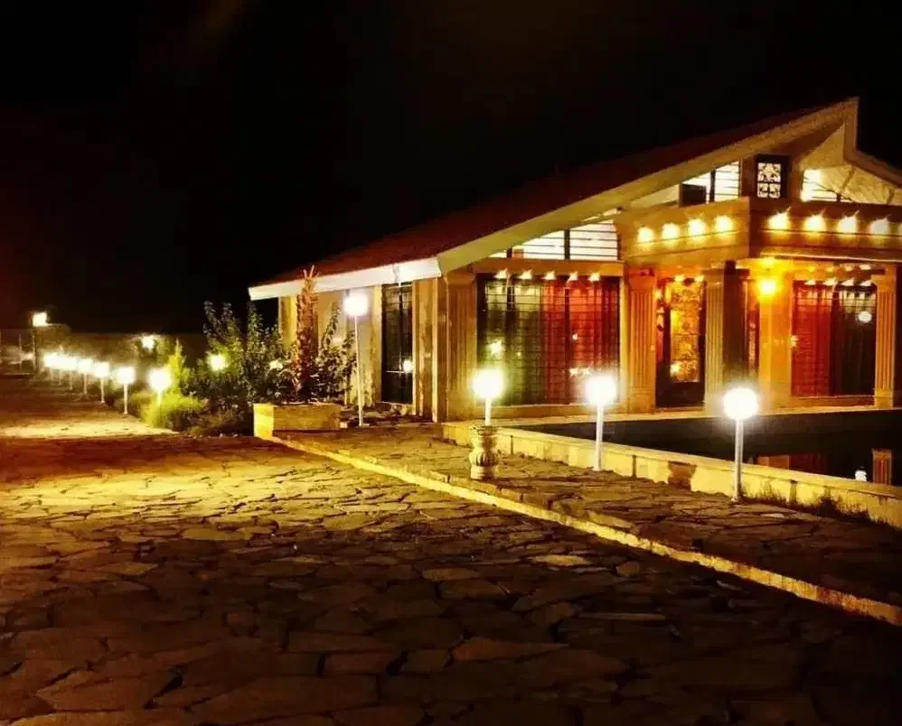 اجاره ویلا لوکس نظافت هتلین|اجارهٔ کوتاه‌مدت ویلا و باغ|شهرضا, |دیوار