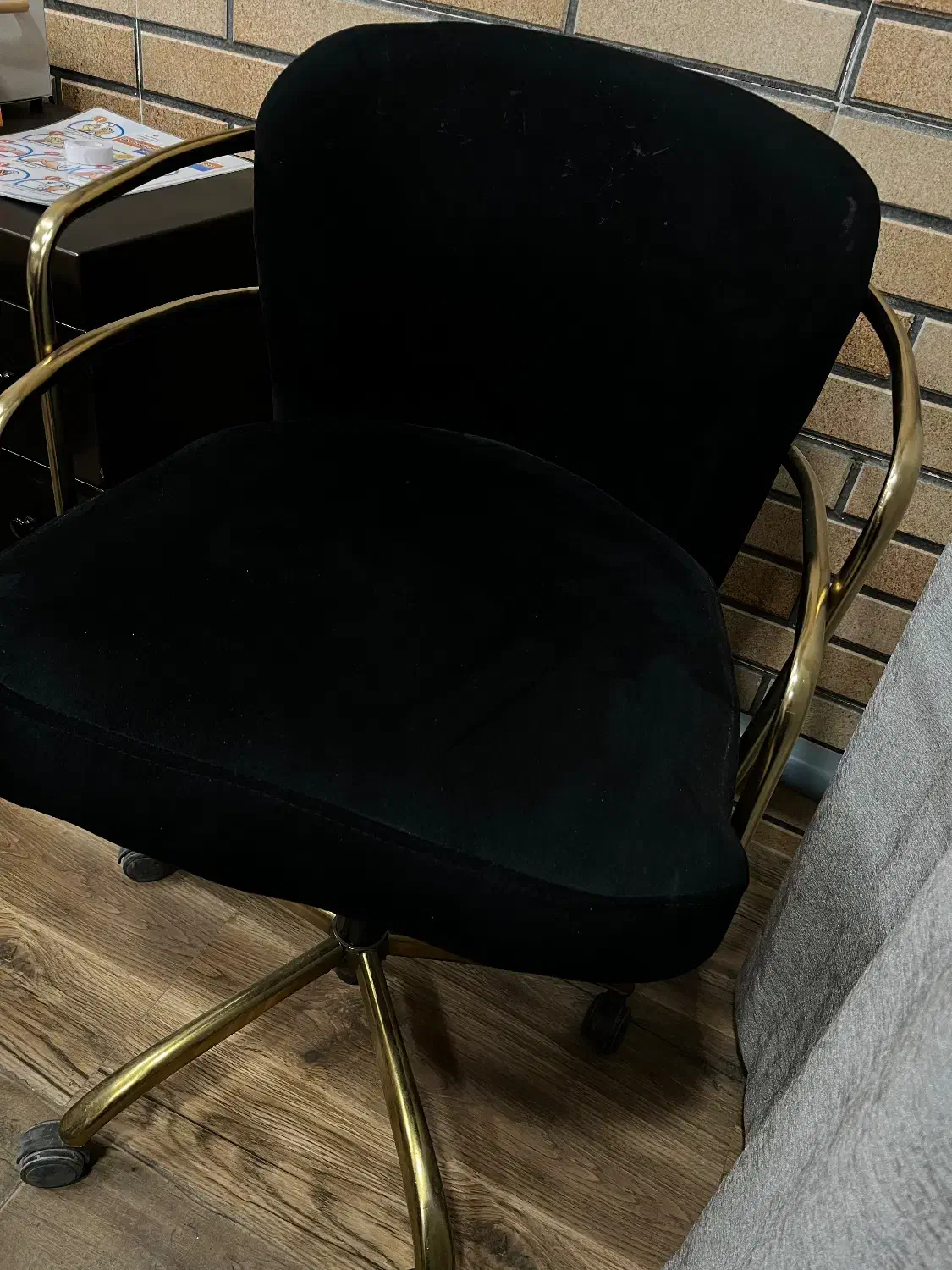 صندلی ناخن .صندلی اپن.صندلی استادکار|آرایشگاه و سالن‌های زیبایی|قرچک, زیبا شهر|دیوار