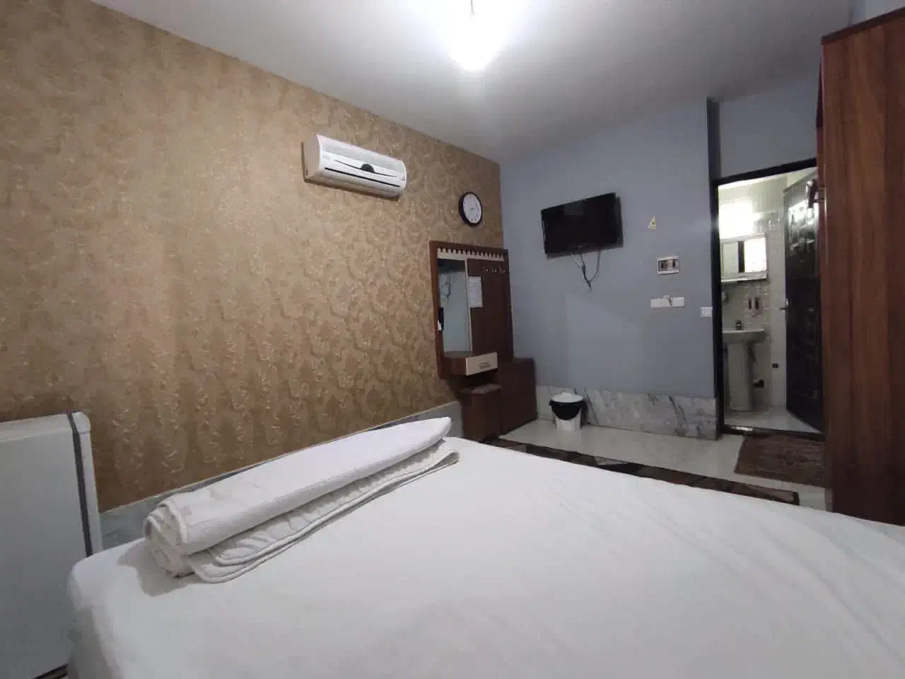 هتل اپارتمان  مشهد نزدیک حرم ۳ دقیقه|اجارهٔ کوتاه‌مدت آپارتمان و سوئیت|مشهد, عنصری|دیوار