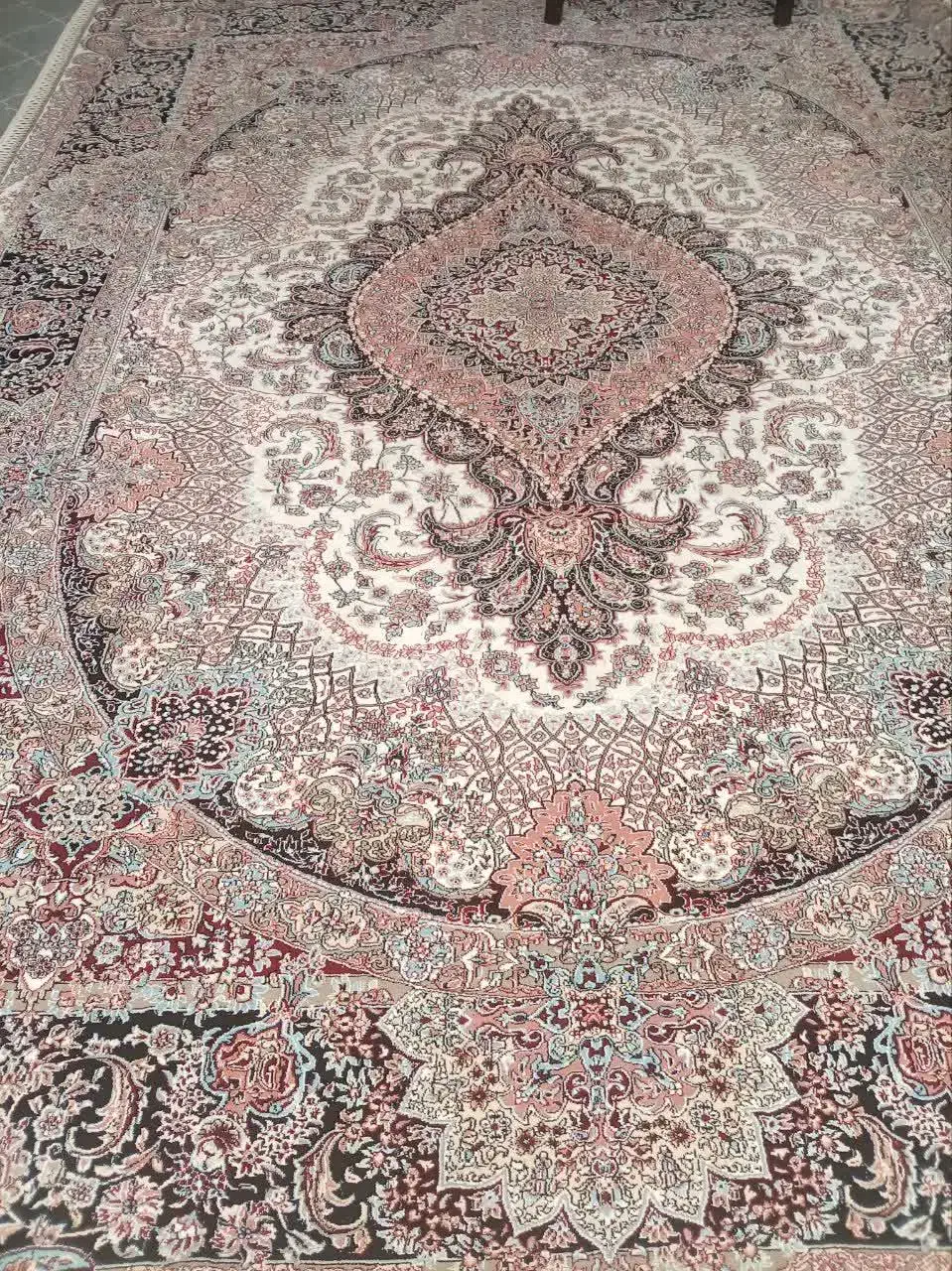 قالی|فرش|نجف‌آباد, یزدانشهر|دیوار