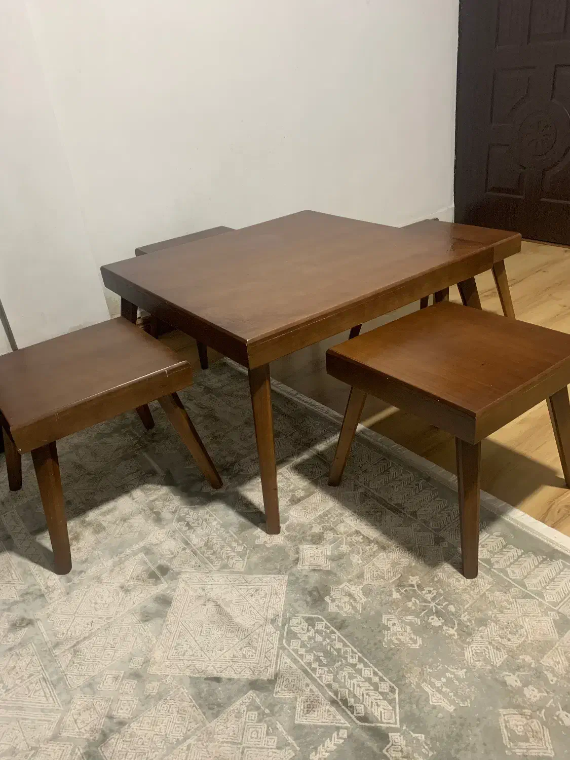 بخاطر کمبود جا ناچاربفروشم|مبلمان خانگی و میز عسلی|کیاکلا, |دیوار