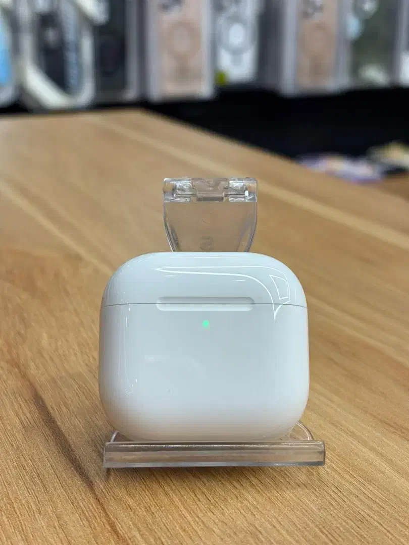 ایرپاد ۴ نویزکنسلینگ تک گوش راست|لوازم جانبی موبایل و تبلت|تهران, سیمای ایران|دیوار