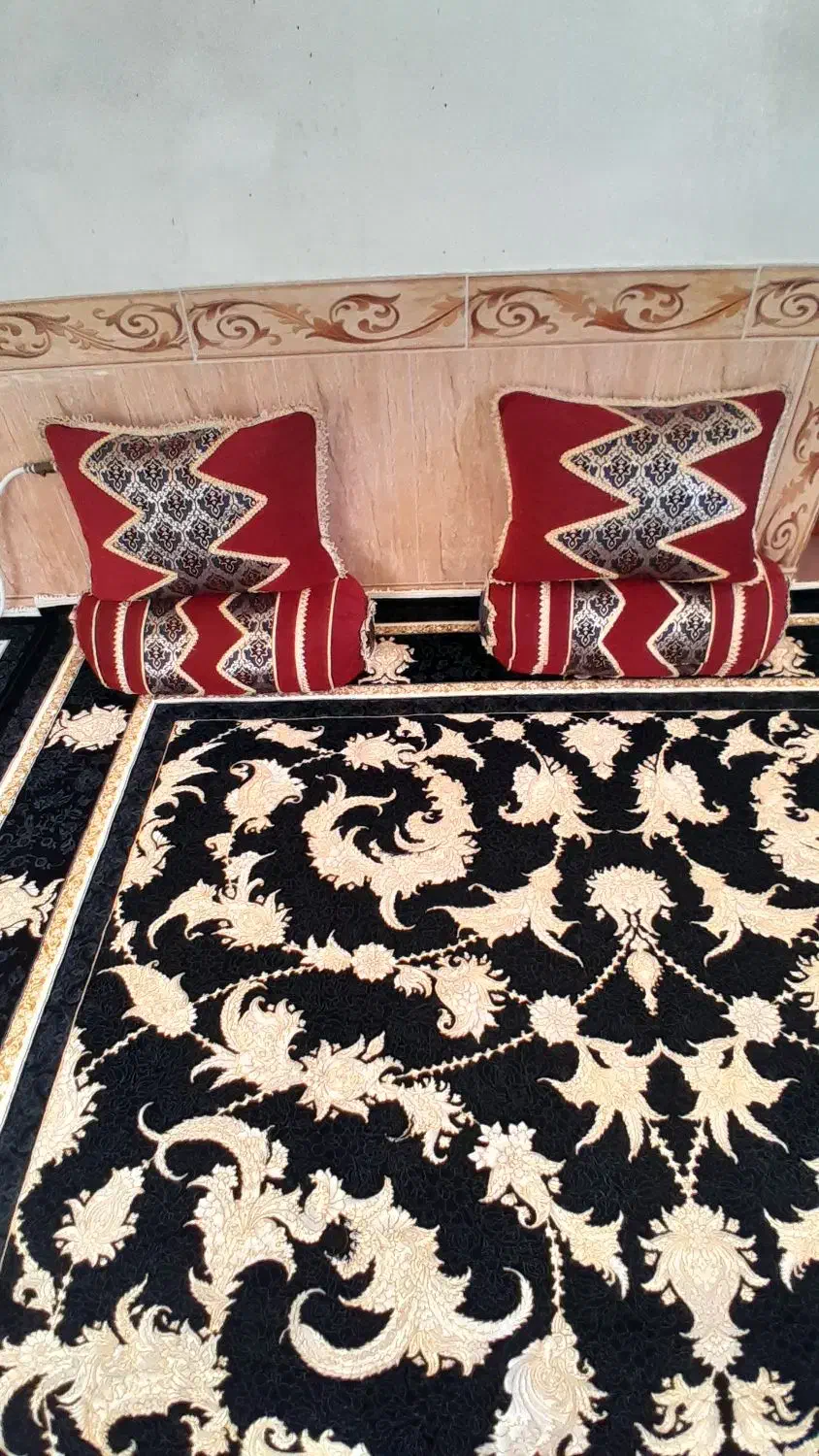 رو بالشتی و رو پشتی|رختخواب، بالش، پتو|یاسوج, |دیوار