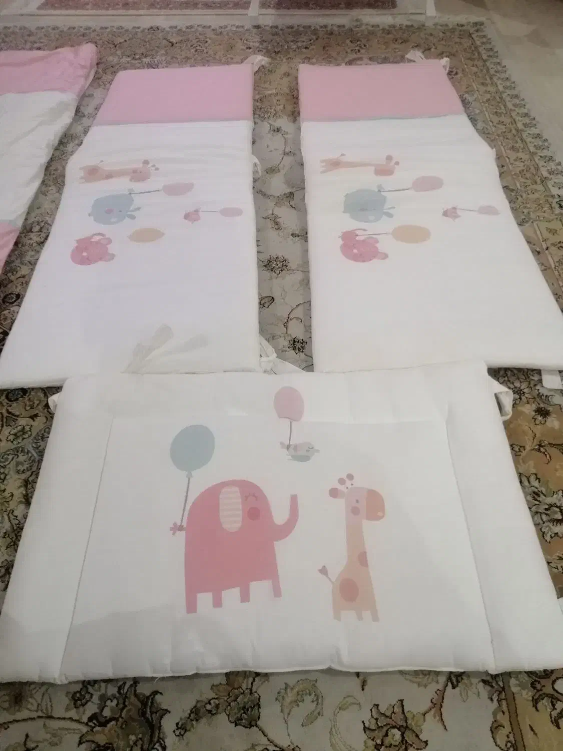 تشک نوزاد،پد دیواره تخت خواب سه تیکه و لحاف کودک|اسباب و اثاث بچه|رشت, نظری|دیوار