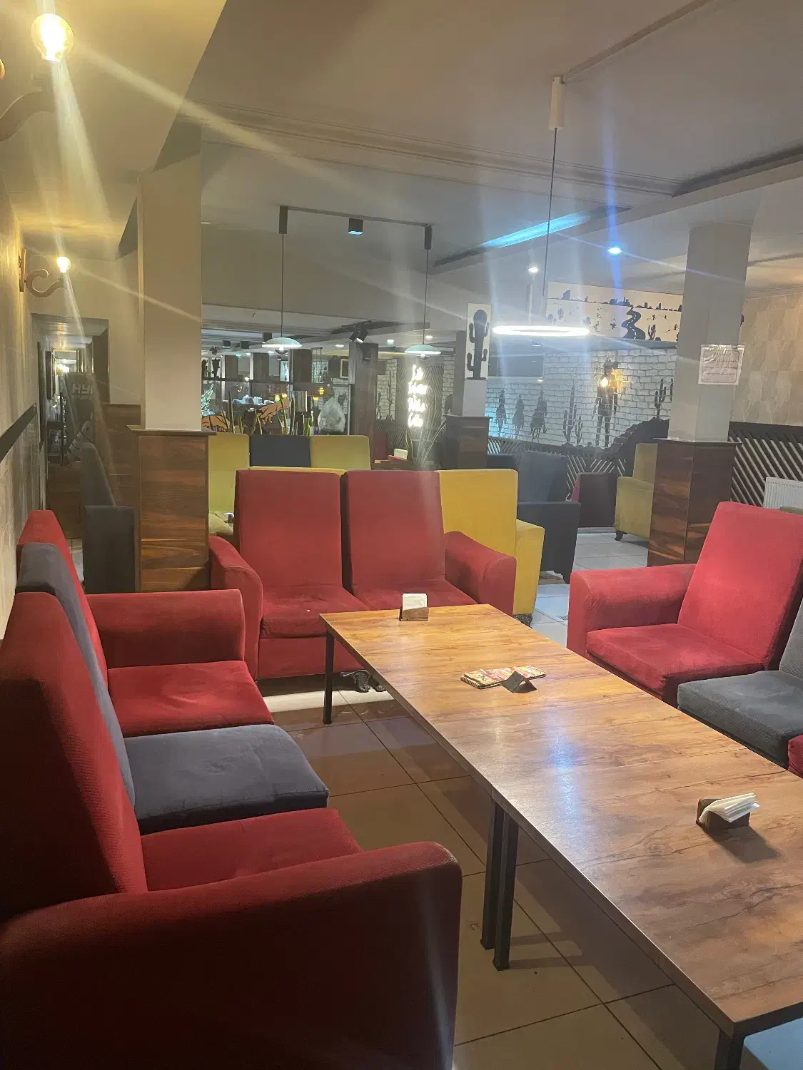 واگذاری کافه رستوران ۴۵۰ متری با تمام امکانات|اجارهٔ مغازه و غرفه|زنجان, |دیوار