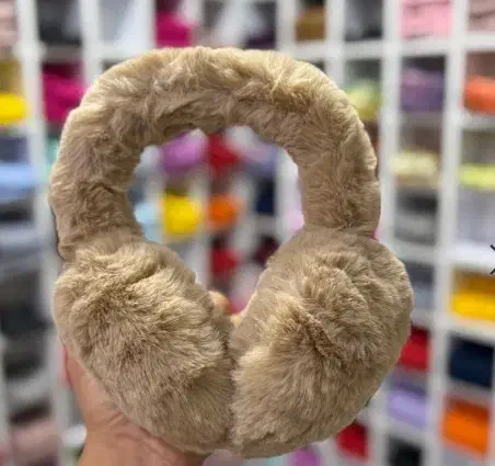 گوشگیر پشمالو|لباس|اهواز, شهرک حفاری|دیوار