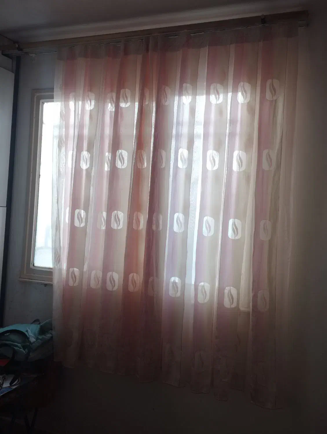 3عدد پرده وپایه وچوب پرده|پرده، رانر، رومیزی|سنندج, |دیوار