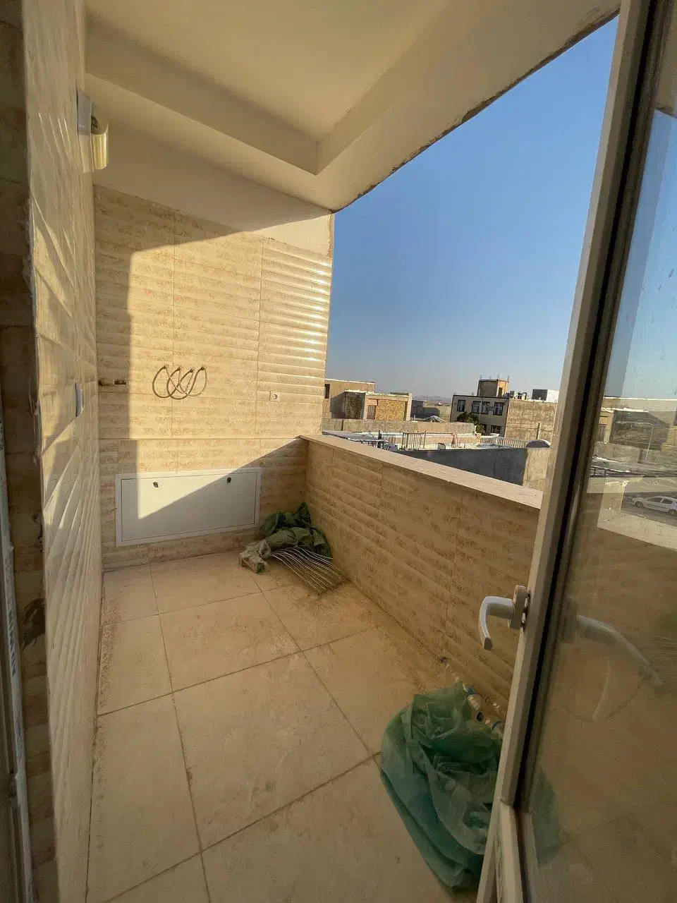 فروش واحد۱۱۵ متری ۳ خواب/حدیق|فروش آپارتمان|زرندیه, |دیوار