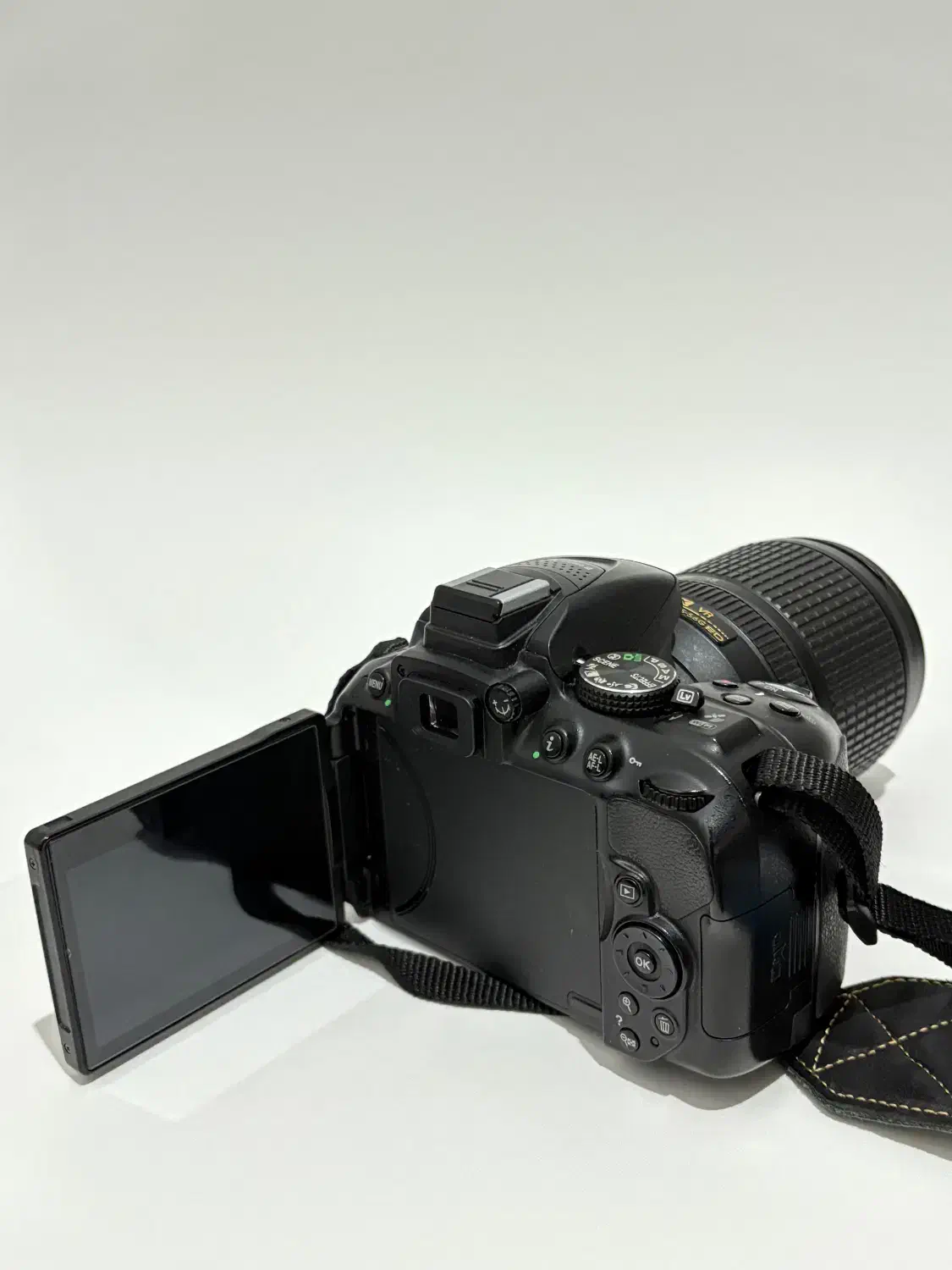 دوربین نیکون D5300|دوربین عکاسی و فیلم‌برداری|شیراز, قصرالدشت|دیوار