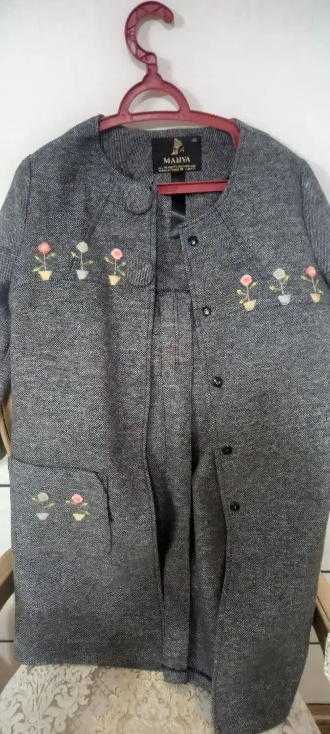 پالتو|لباس|گرمسار, |دیوار