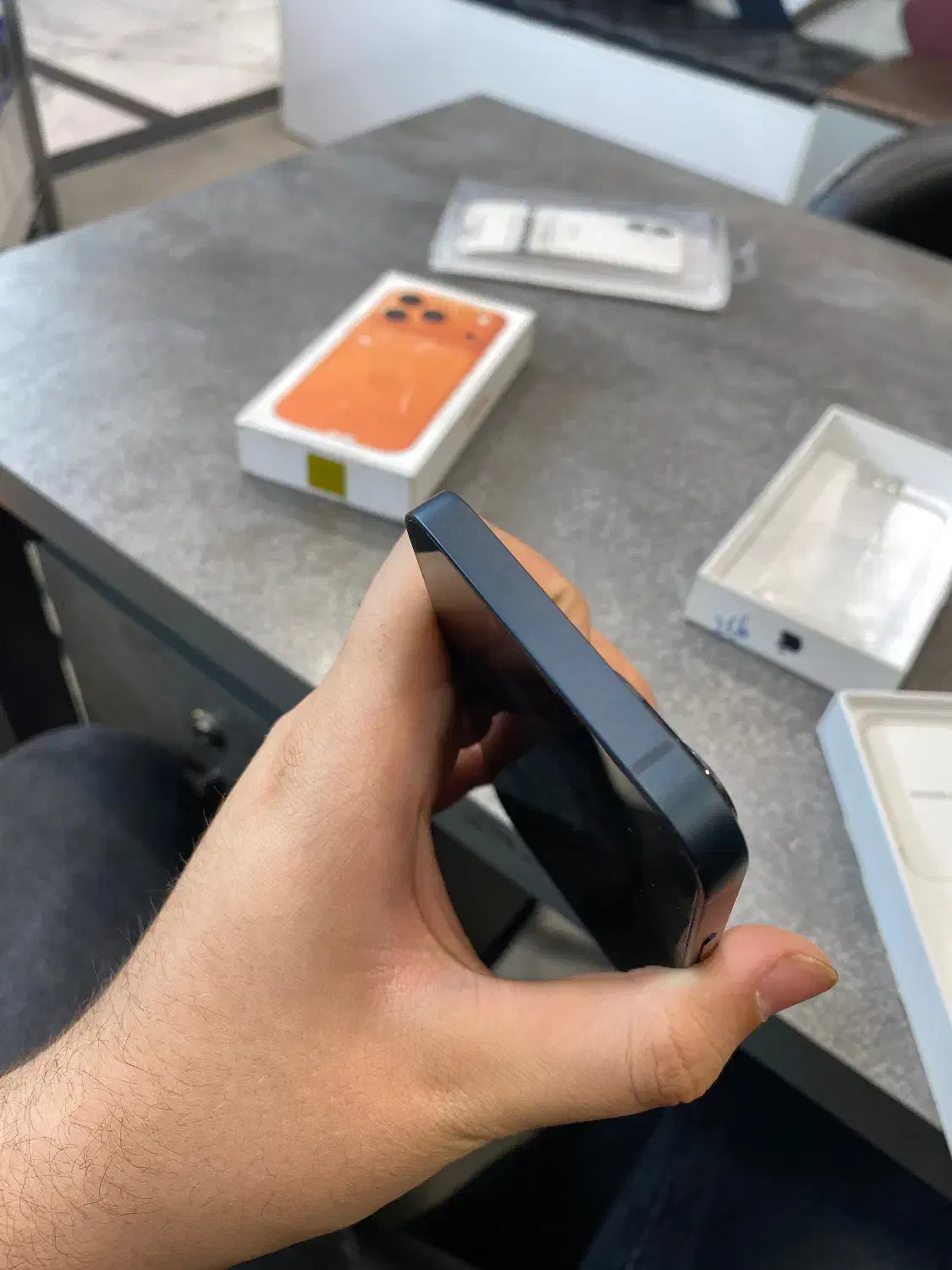 13normal 256|موبایل|تهران, میرداماد|دیوار