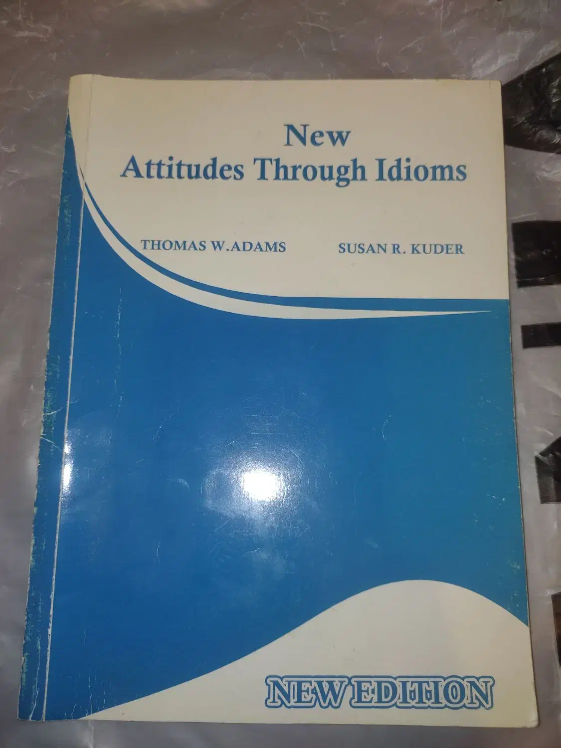 کتاب های اموزش زبان|کتاب و مجله آموزشی|اهواز, ۳۰ متری|دیوار