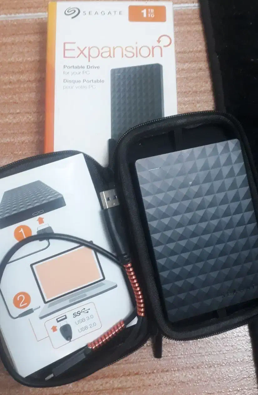 هارد اکسترنال یک ترابایت سیگیت HDD 1 T SEAGATE|قطعات و لوازم جانبی رایانه|بندر انزلی, پاسداران|دیوار