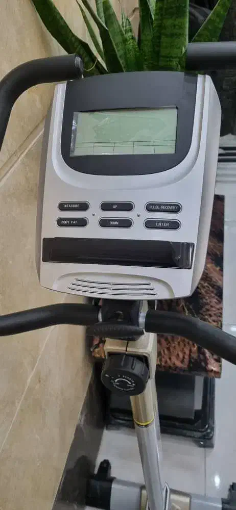 دوچرخه ثابت ورزشی|تجهیزات ورزشی|ارومیه, |دیوار