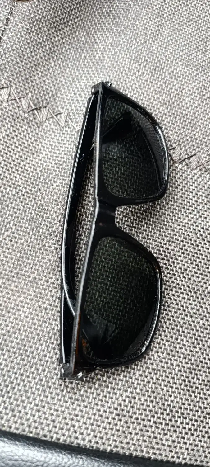 عینک دودی ایتالیایی|زیورآلات و اکسسوری|رشت, گلسار|دیوار