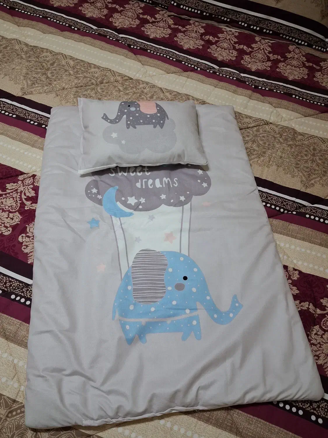 سرویس خواب مخمل طرحدار ۴ تکه نو|اسباب و اثاث بچه|اندیشه, اندیشه فاز ۱|دیوار