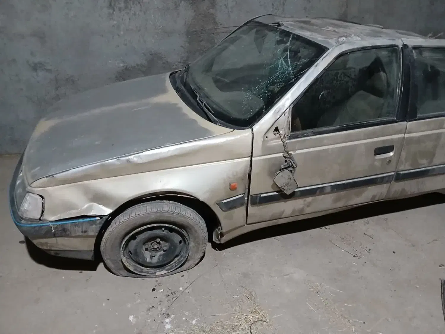 پژو ۴۰۵ چپی|خودرو سواری و وانت|قم, شاه ابراهیم|دیوار