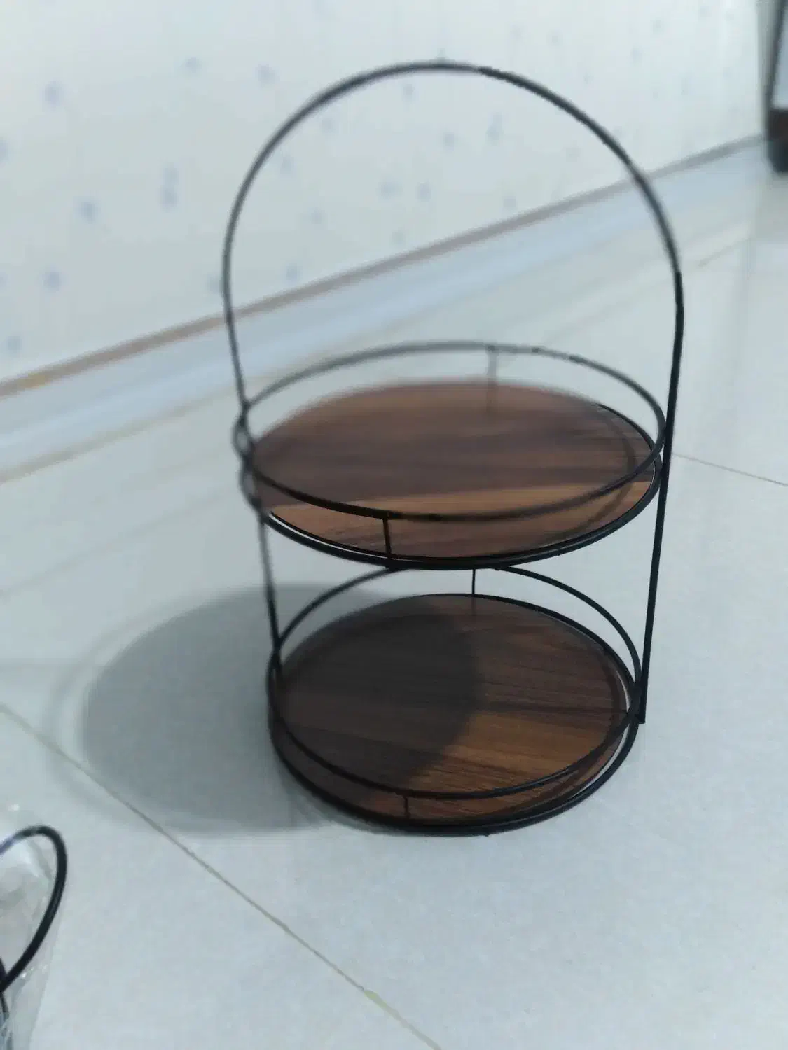 سینی چوبی واستندشیرینی|ظروف سرو و پذیرایی|کرمان, |دیوار