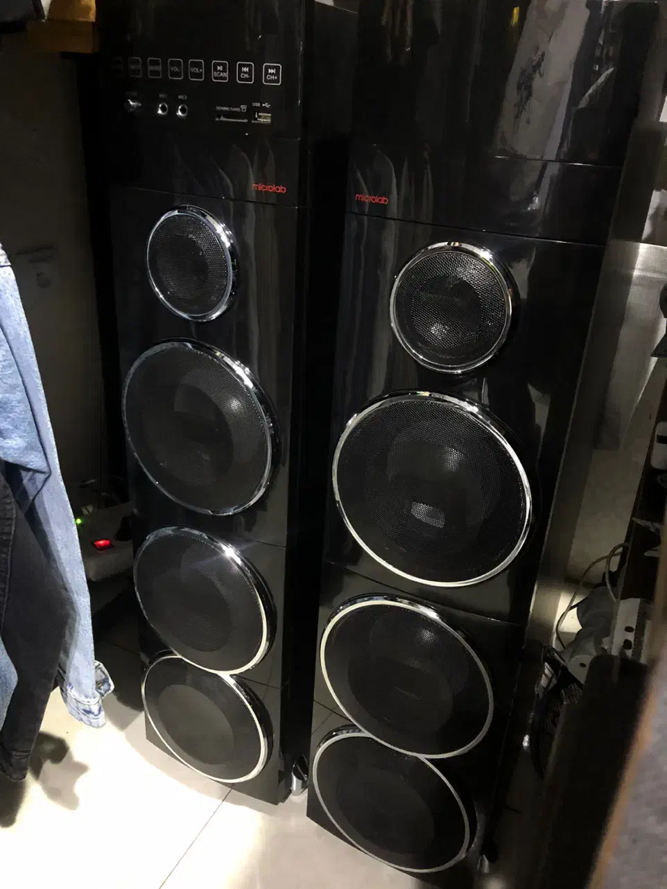 اسپیکر میکرولب یک جفت|سیستم صوتی خانگی|اصفهان, باغ زرشک|دیوار