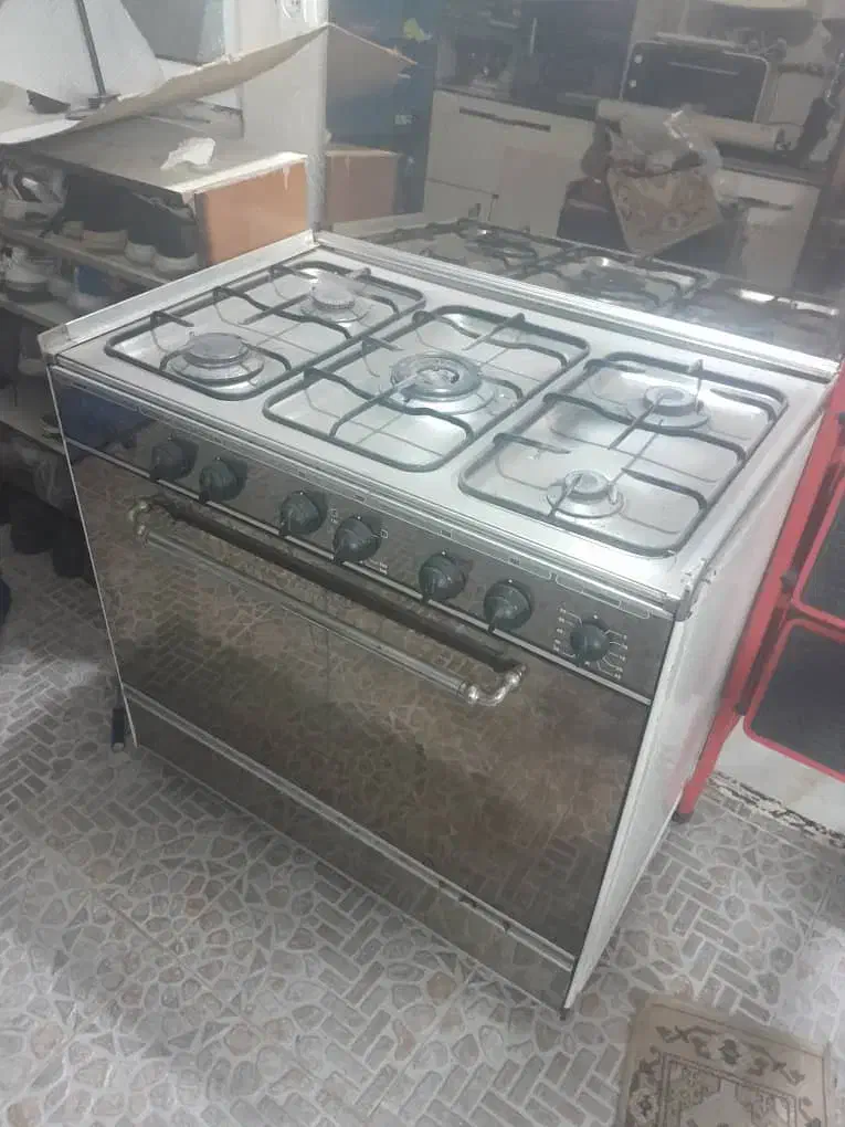 گاز استیل فردار ۵ شعله|اجاق گاز و لوازم برقی پخت‌وپز|ری, حمزه‌آباد|دیوار