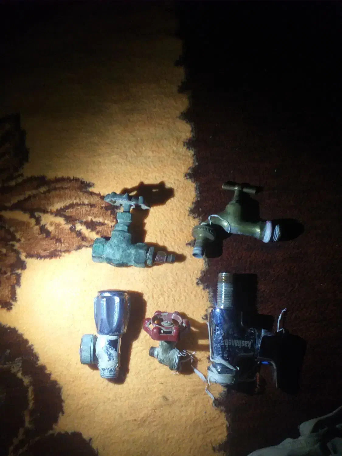 شیرآلات ساختمانی|مصالح و تجهیزات ساختمان|اسلام‌‌آباد غرب, |دیوار