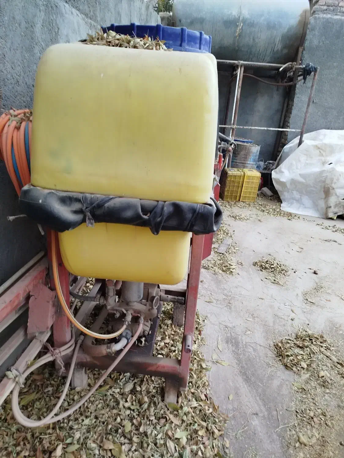 یک عدد سمپاش تراکتوری|ابزارآلات|فریمان, |دیوار