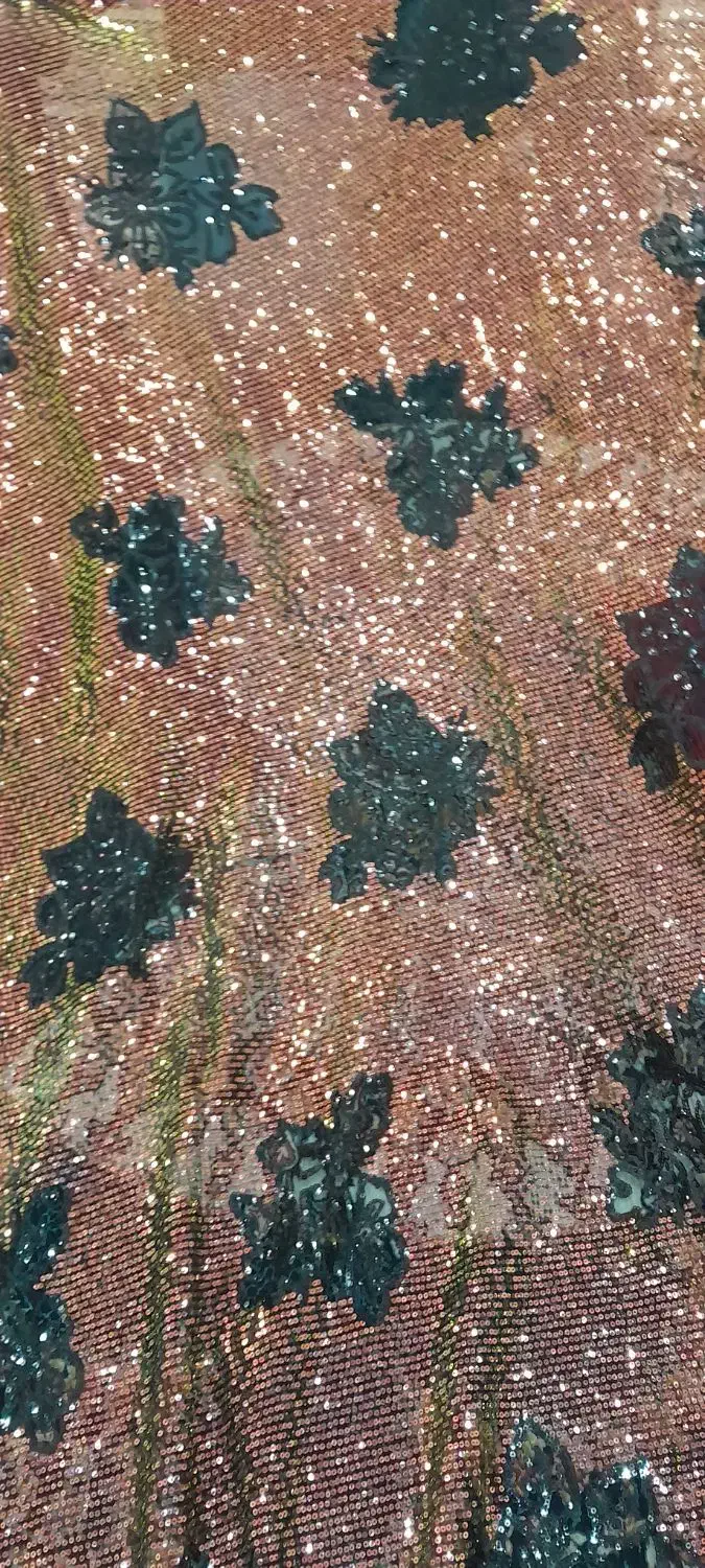 لباس تور و پارچه پولک دوزی|لباس|بروجرد, |دیوار